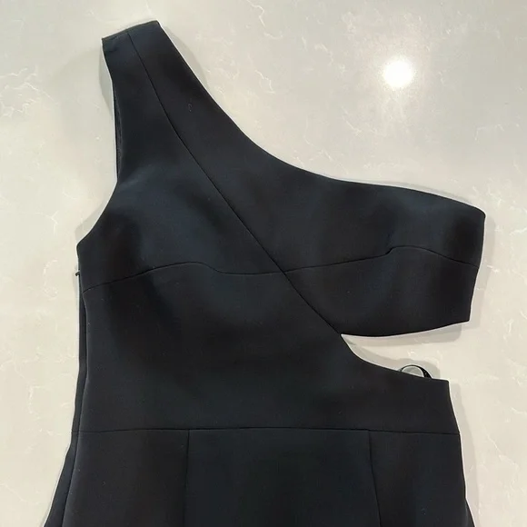 Beautiful Black Halo Cut out dress. Size 2 - Picture 2 of 3